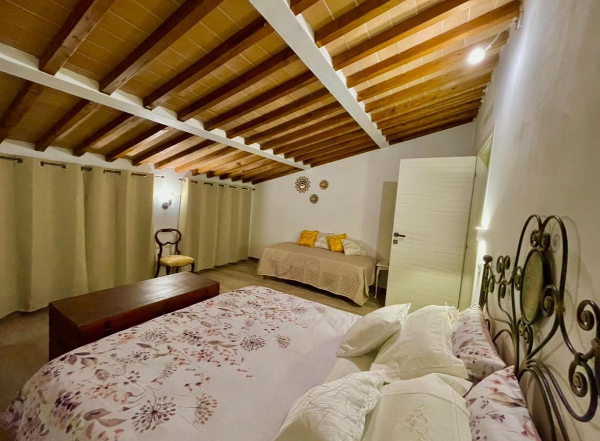 Agriturismo La Corte Del Sole Siena Exterior photo